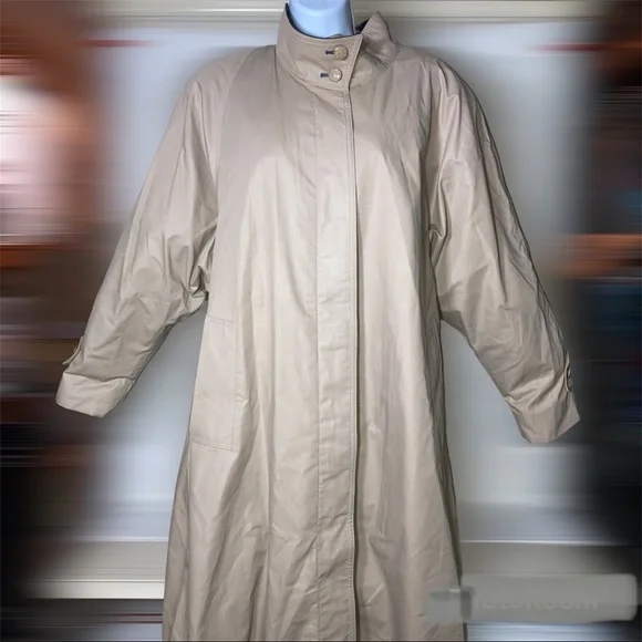 London Fog Trench Coat Beige Size 10 Regular - Picture 1 of 16